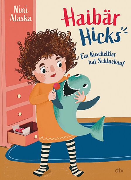 Cover des Buches Haibär Hicks, Illustration von Mädchen mit Haifigur